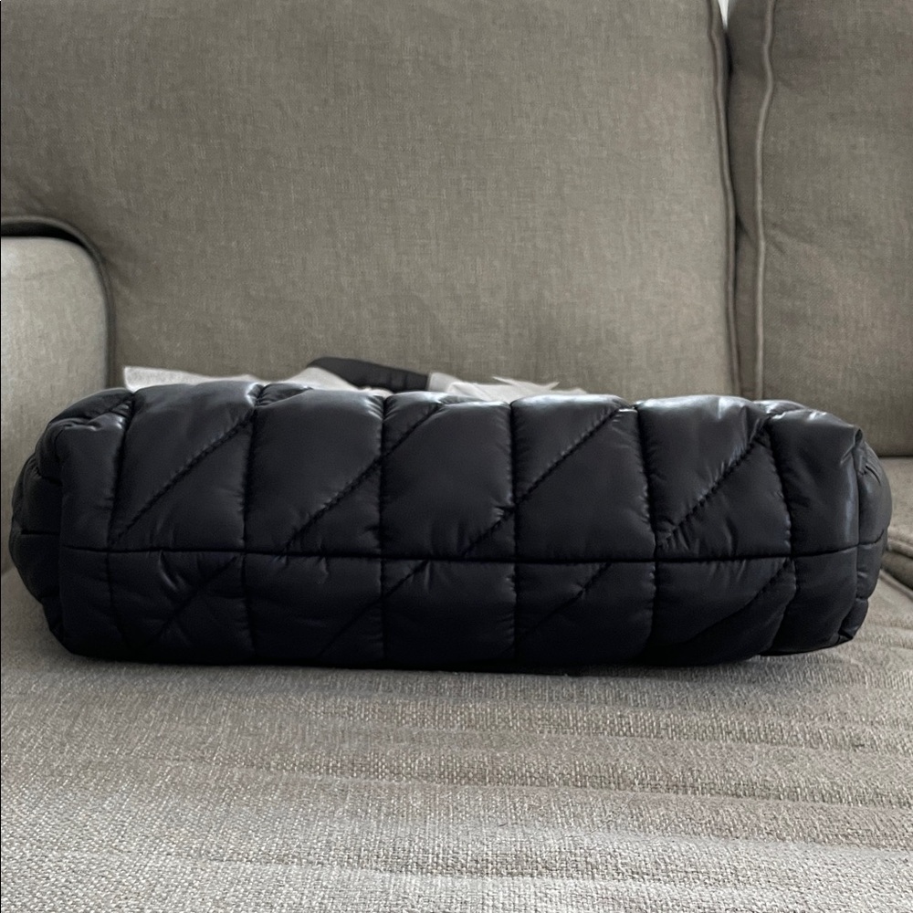 BNWT Coach Iris Quilted Nylon Tote - Picture 4 of 10
